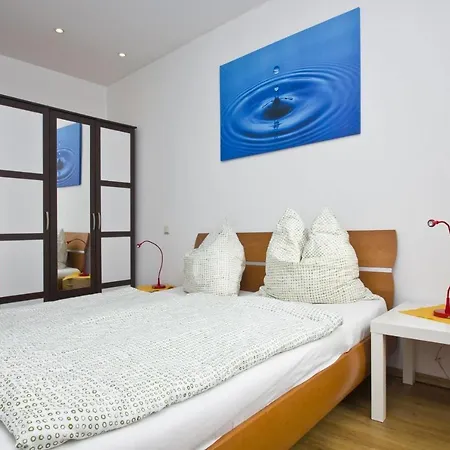 Ferienhaus F-1065 Brunnenaue Haus Terrasse, Für Gruppen Geeignet Sagard