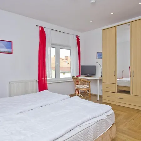 F-1065 Brunnenaue Haus Terrasse, Für Gruppen Geeignet Ferienhaus