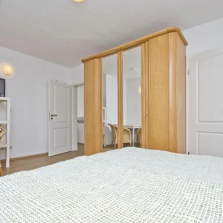 F-1065 Brunnenaue Haus Terrasse, Für Gruppen Geeignet Ferienhaus Sagard